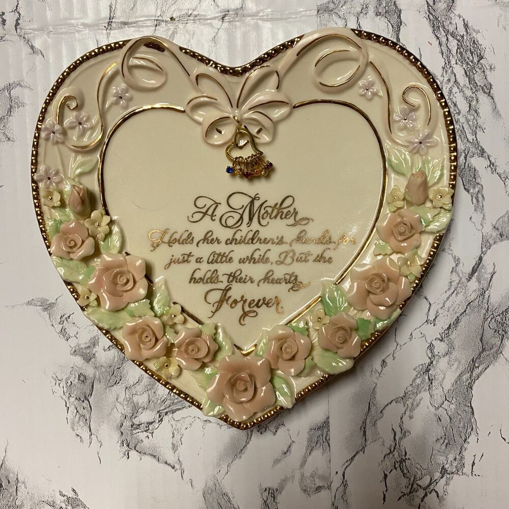 What Mother Holds Dear Precious Heart Collection Plate Bradford Exchange 2002